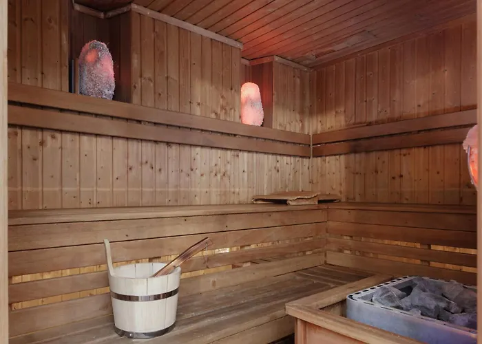 Park Bed & Breakfast 4*